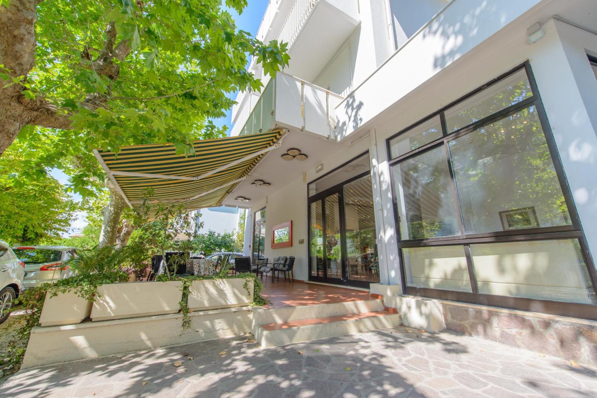 Hotel Avana Mare Rímini Exterior foto