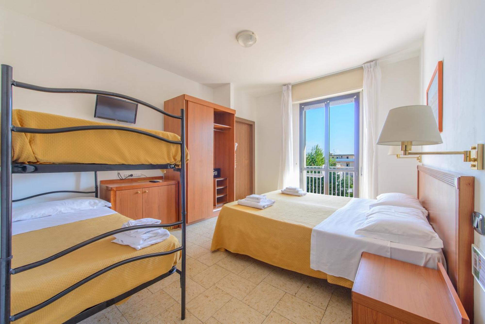 Hotel Avana Mare Rímini Exterior foto